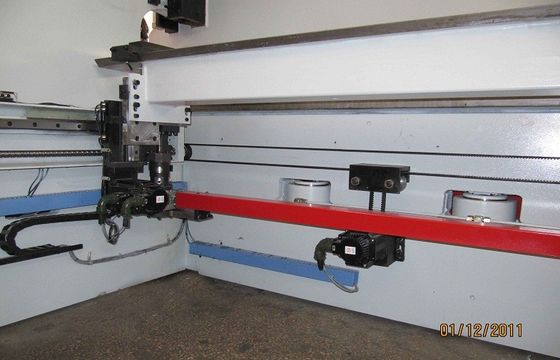 고능률 CNC 유압 3mm 100 톤 압박 브레이크 & 구부리는 기계